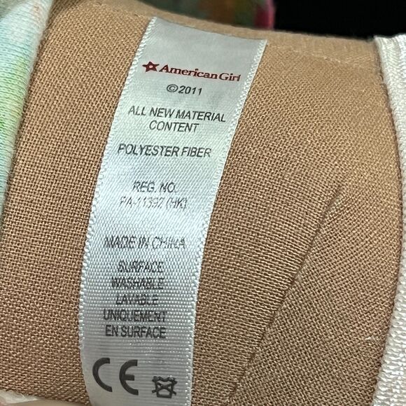 American Girl Doll 18” My American Girl 2011 Brunette Curly Hair Hazel Eyes - Picture 7 of 7